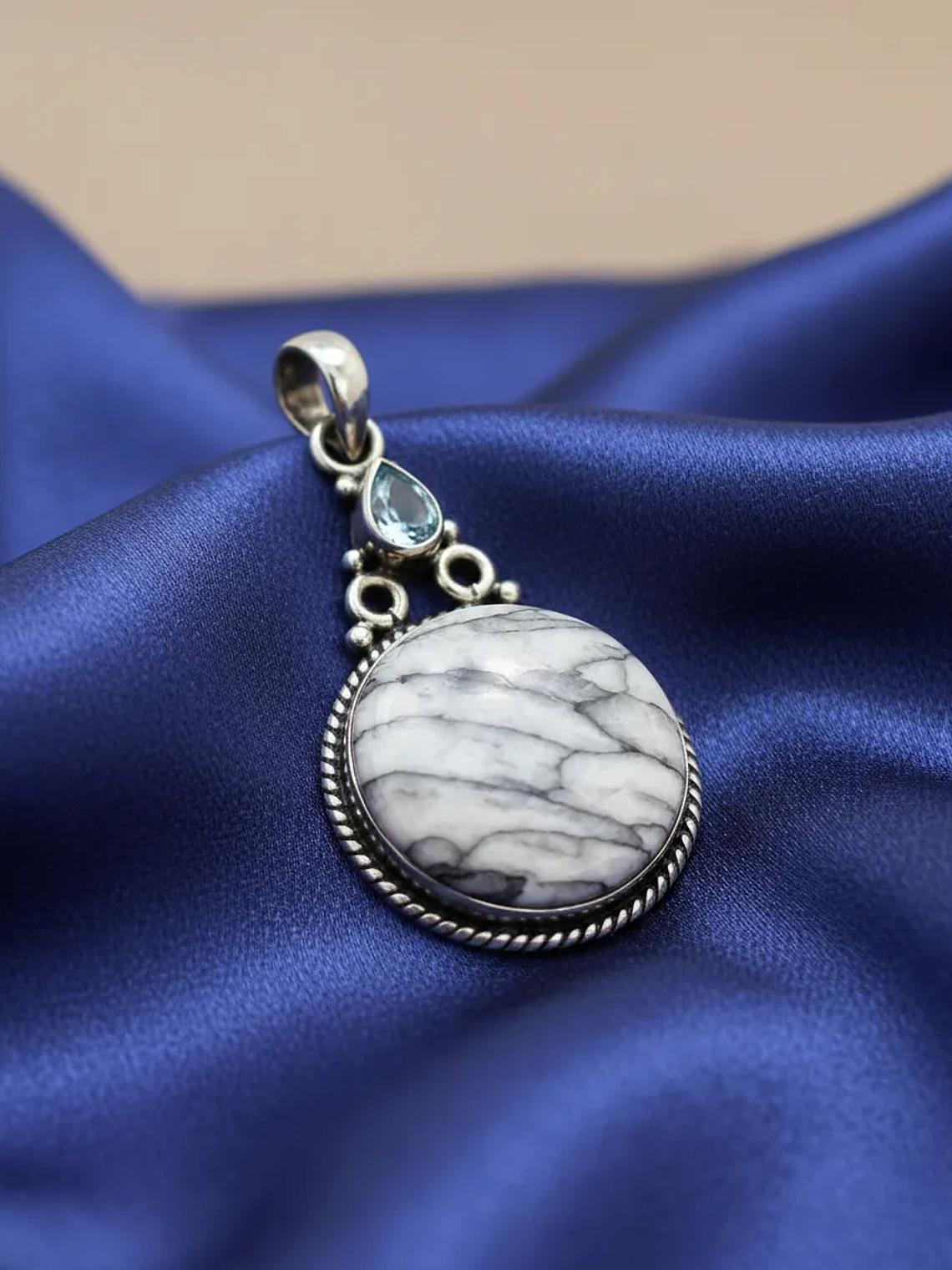 COLGANTE DE PINOLITA Y TOPACIO AZUL PLATA 925 6