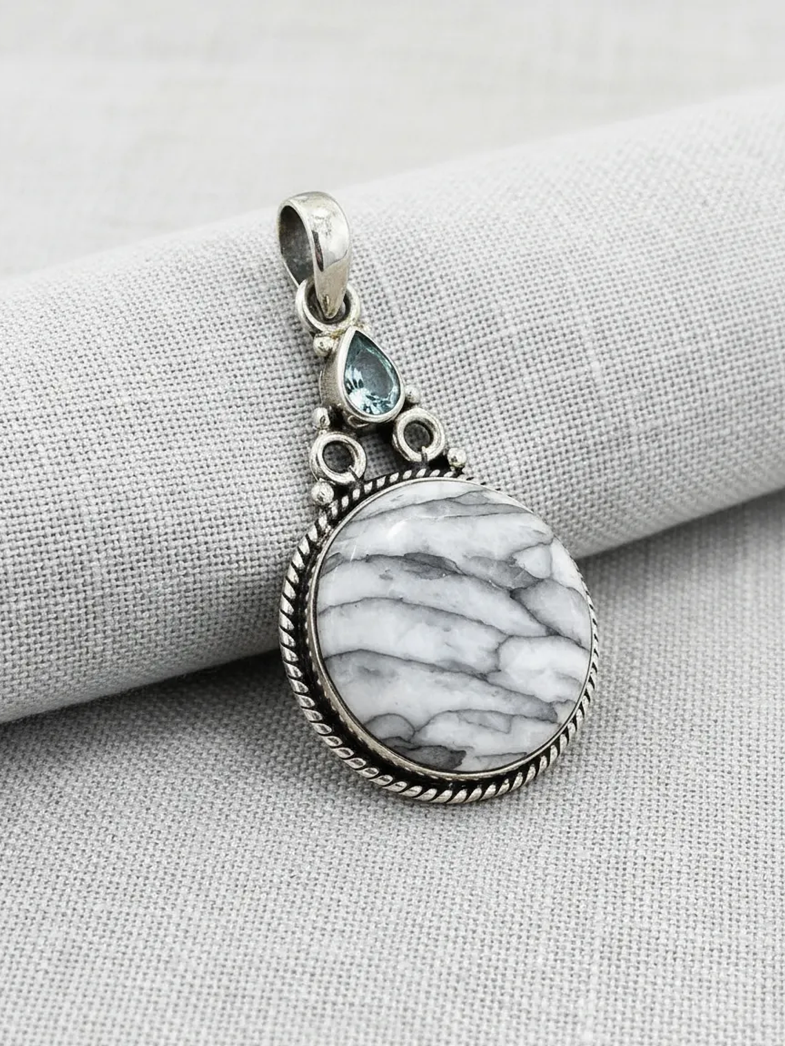 COLGANTE DE PINOLITA Y TOPACIO AZUL PLATA 925 9