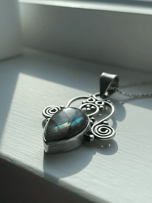 COLGANTE DE LABRADORITA DE FINLANDIA PLATA 925