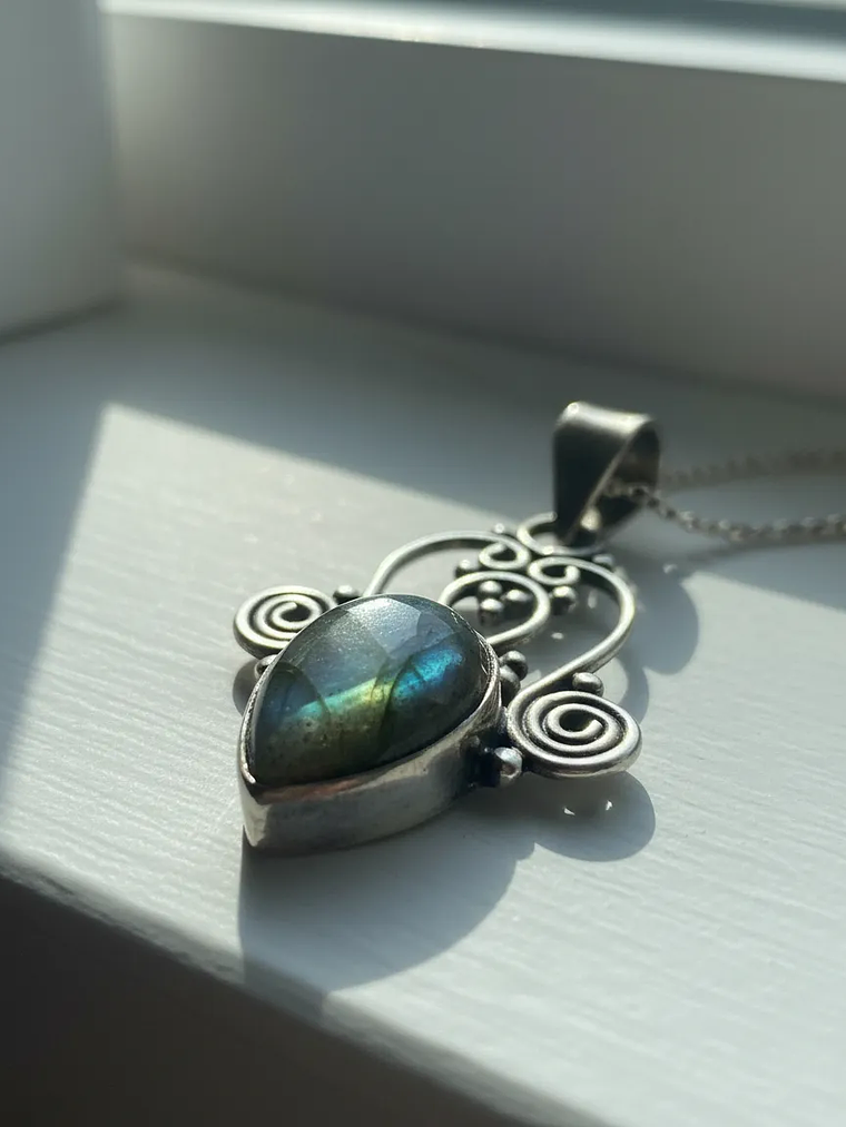 COLGANTE DE LABRADORITA DE FINLANDIA PLATA 925 1