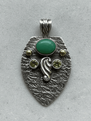COLGANTE DE CRISOPRASA Y PERIDOTO PLATA 925