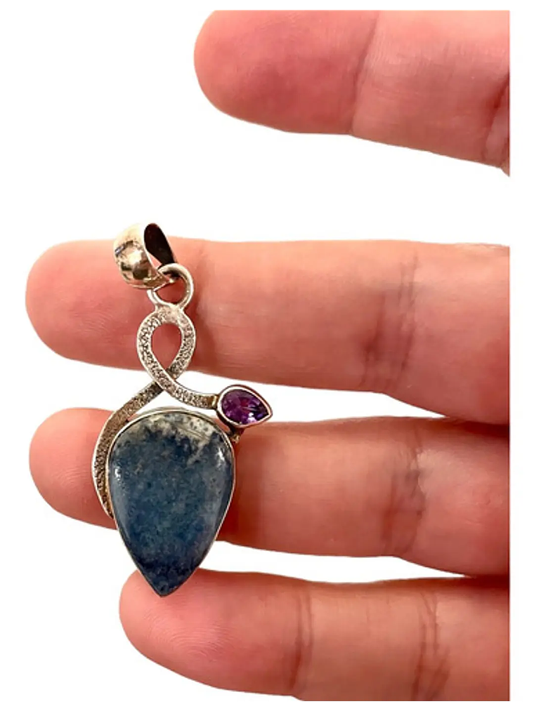 COLGANTE DE SCHEELITA AZUL DE TURQUIA Y AMATISTA DE AFRICA PLATA 925 2