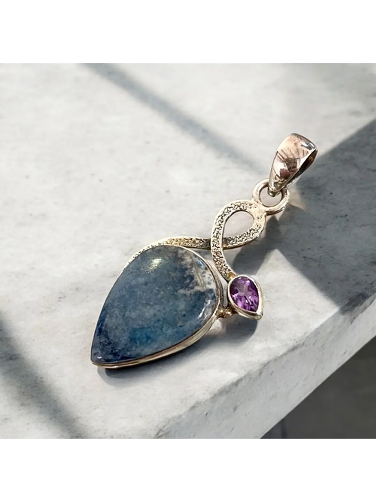 COLGANTE DE SCHEELITA AZUL DE TURQUIA Y AMATISTA DE AFRICA PLATA 925 3