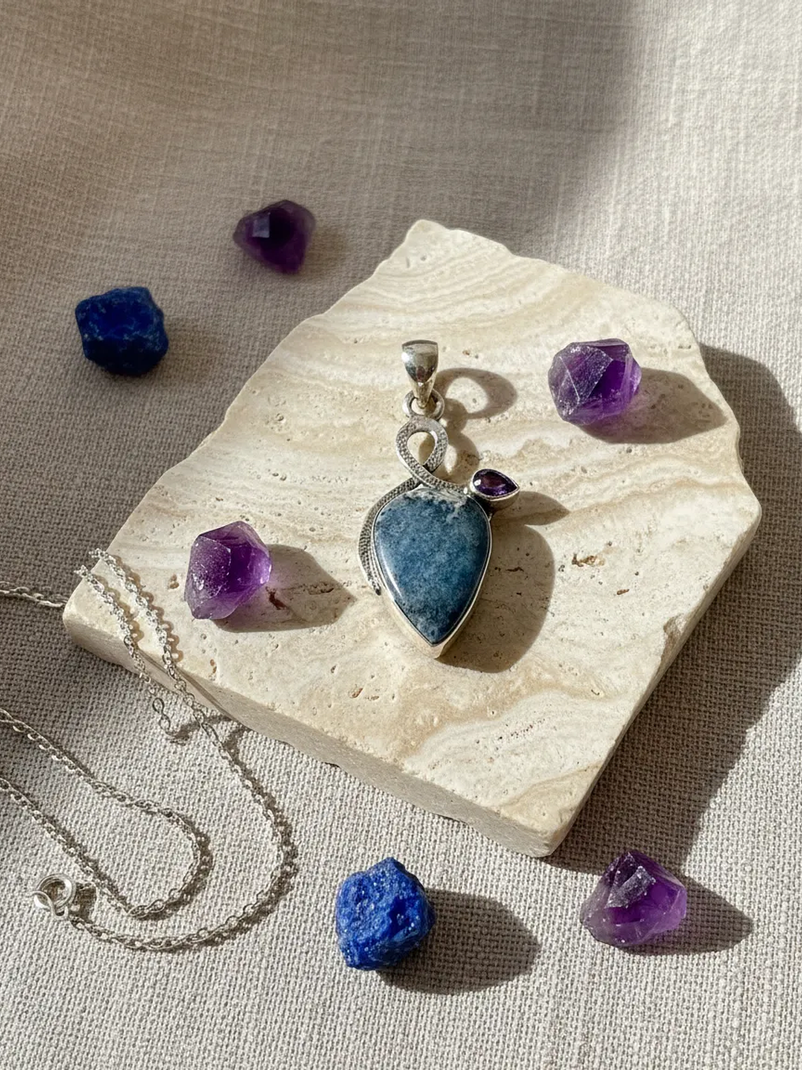 COLGANTE DE SCHEELITA AZUL DE TURQUIA Y AMATISTA DE AFRICA PLATA 925 7