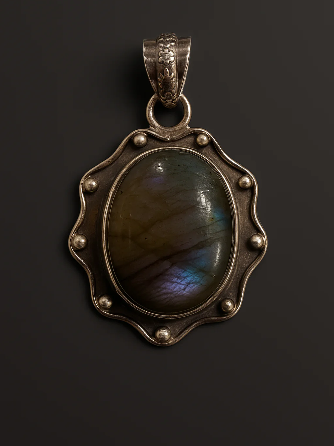 COLGANTE DE LABRADORITA ESPECTROLITA DE FINLANDIA 1