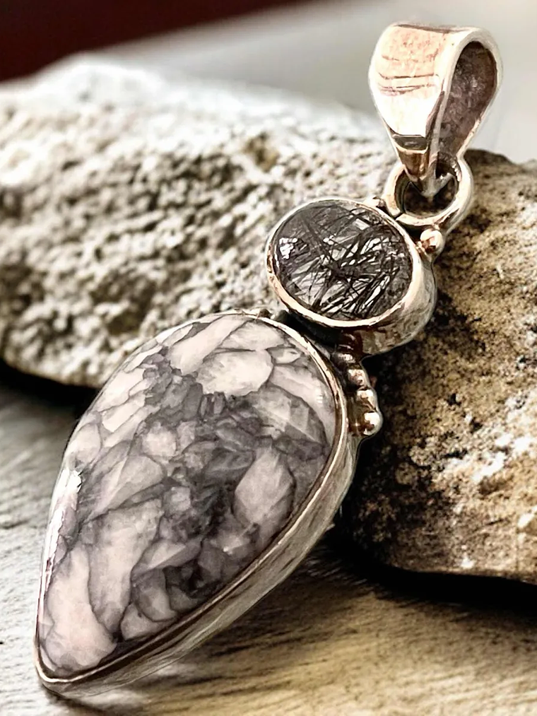 COLGANTE PINOLITA Y TURMALINA NEGRA EN CUARZO PLATA 925 1