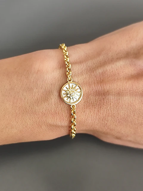 pulsera con círculo y sol central 