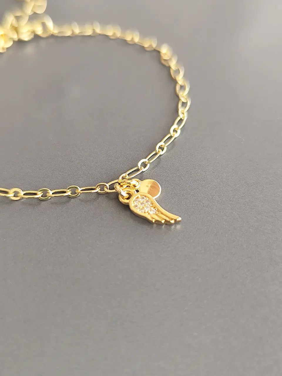 Pulsera alita mini con circonias blancas 2