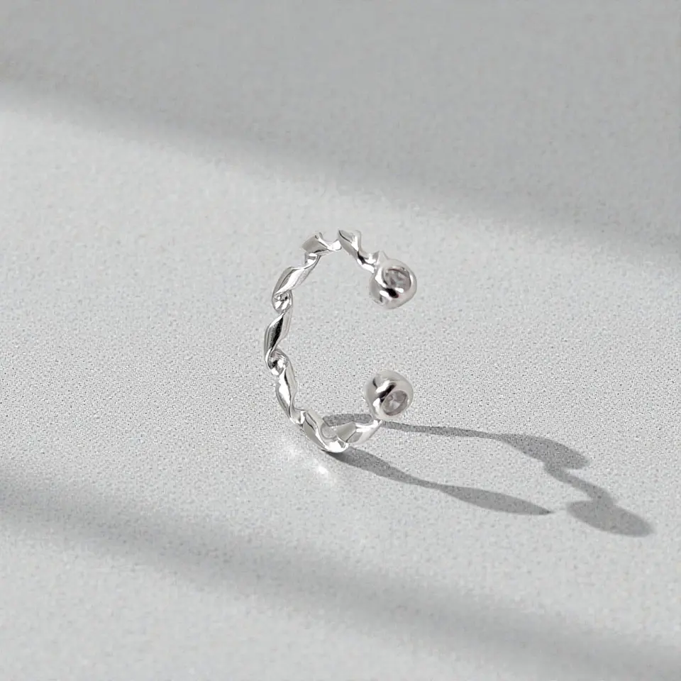 Ear cuff Twist | Plata 925 baño de rodio 5