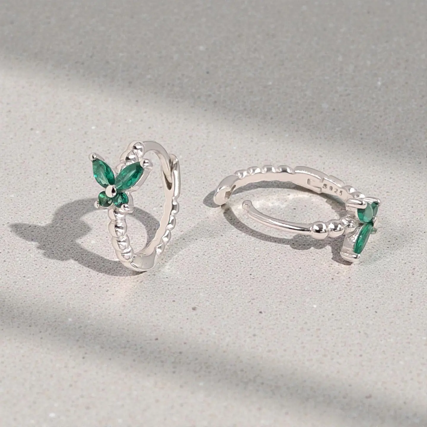 Argollas Mariposa Verde | Plata 925 baño de rodio 3