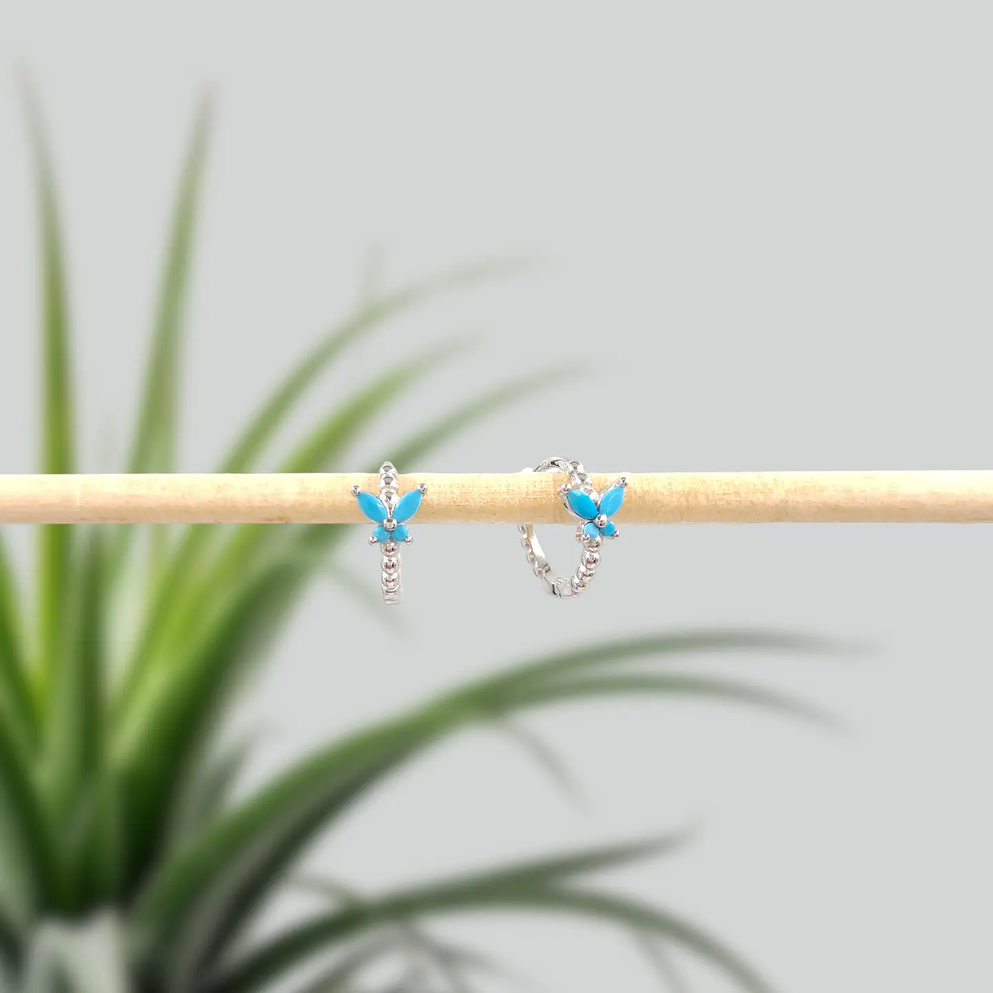 Argollas Mariposa Turquesa | Plata 925 baño de rodio 4