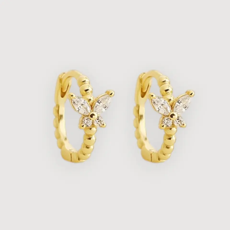 Argollas Mariposa Blanca | Plata 925 baño de oro 18k 1