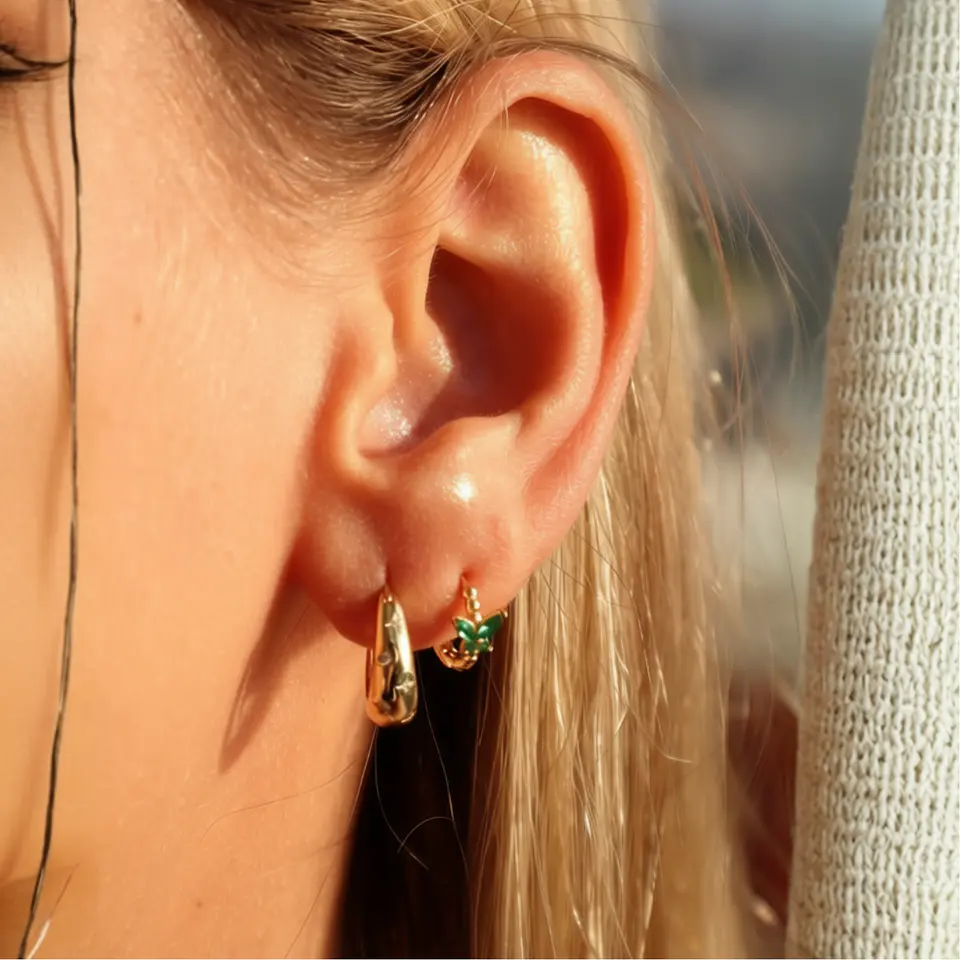 Argollas Mariposa Verde | Plata 925 baño de oro 18k 2