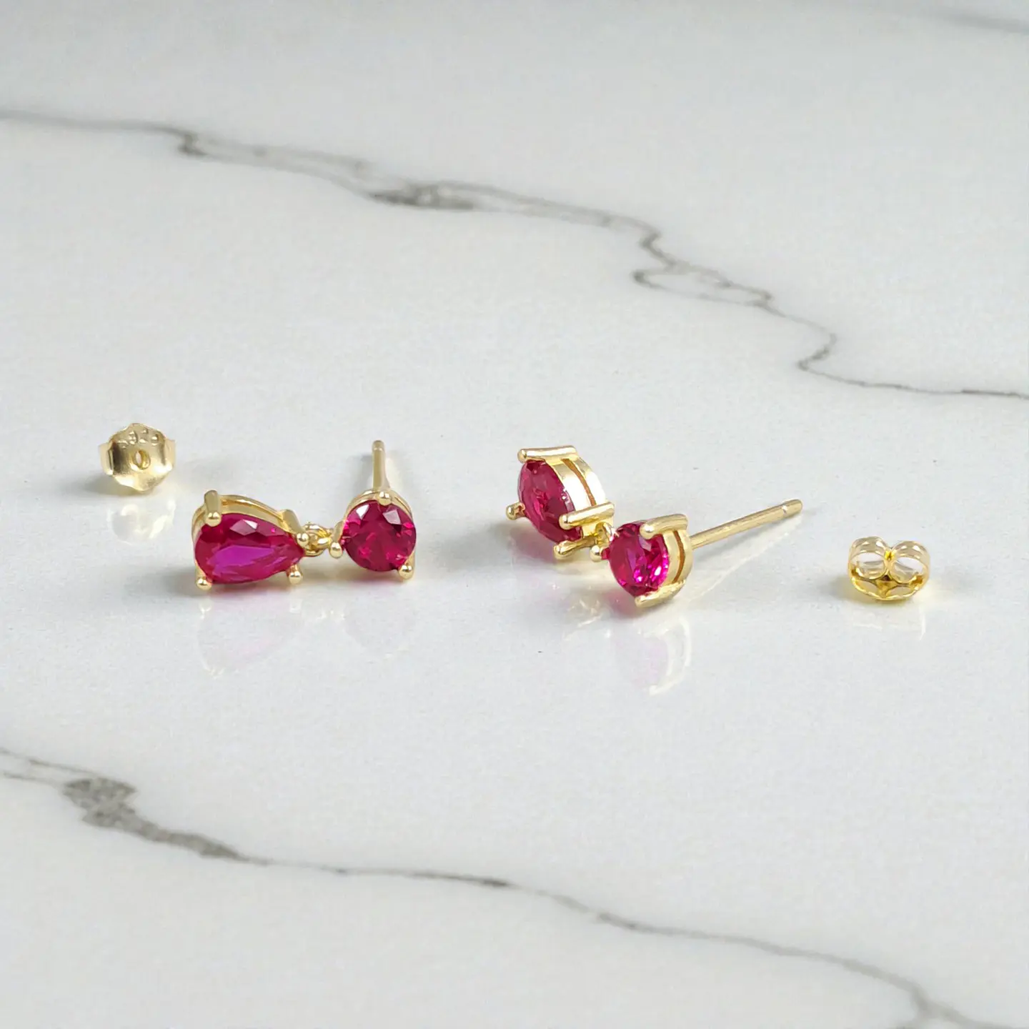 Aros Destello Fucsia | Plata 925 baño oro 18k 3
