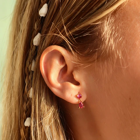 Aros Destello Fucsia | Plata 925 baño oro 18k