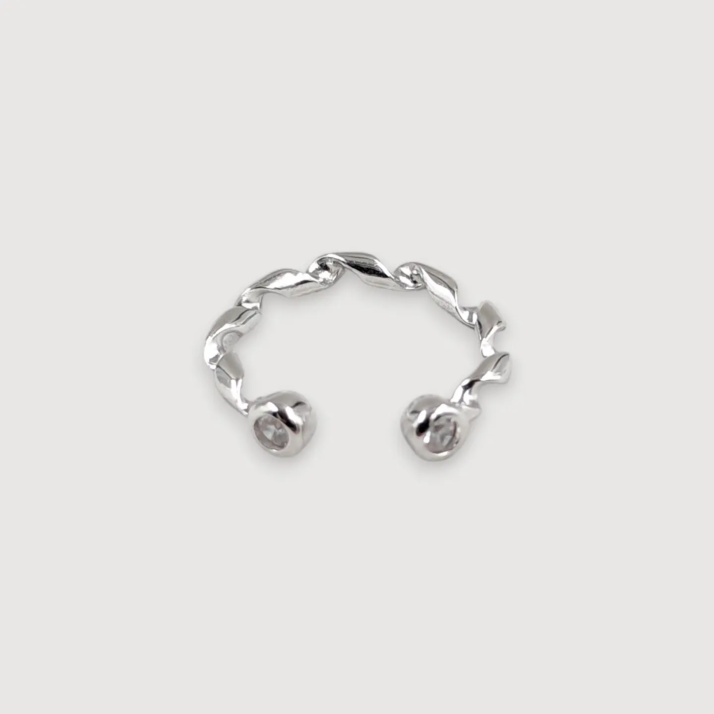 Ear cuff Twist | Plata 925 baño de rodio 1