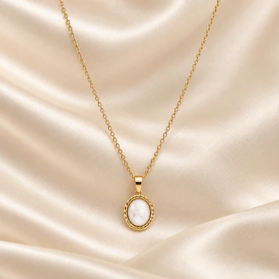 Collar Camelia