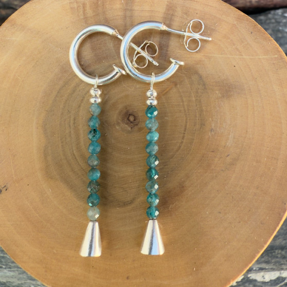 Aros Campanita con Alambre Plata 950 y Mostacillas de Piedra 4