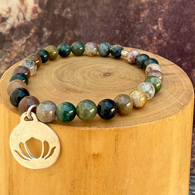 Pulsera Elástica con Medalla Flor de Loto Calada de 1.5 cms hecha con Plata 950 y Mostacillas de Piedras 1