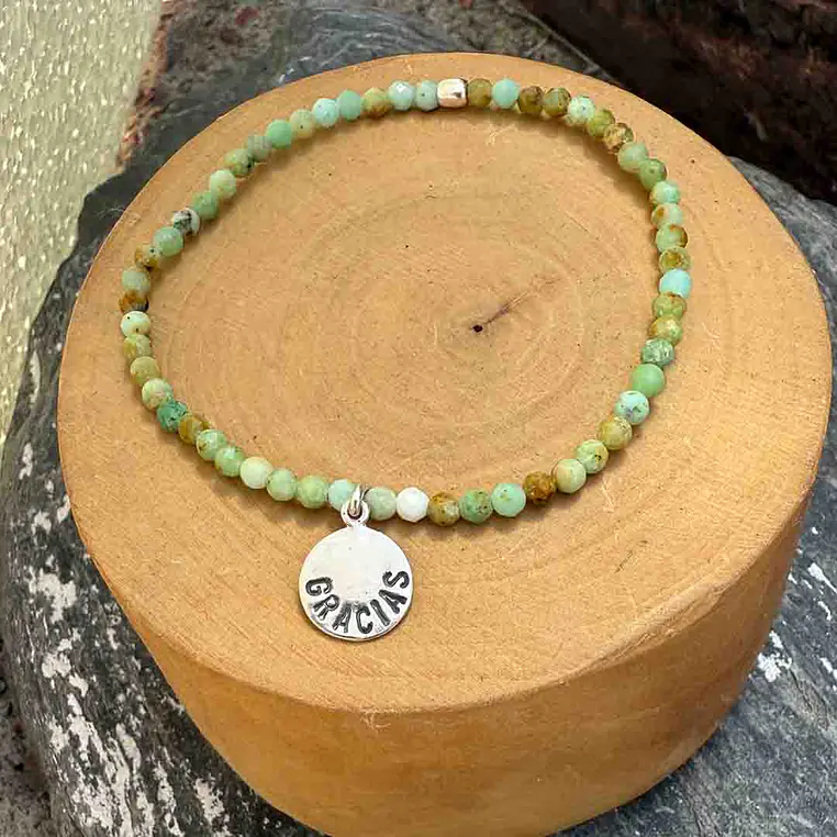 Pulsera elástica Gracias de Plata 950 con mostacillas de piedras 1