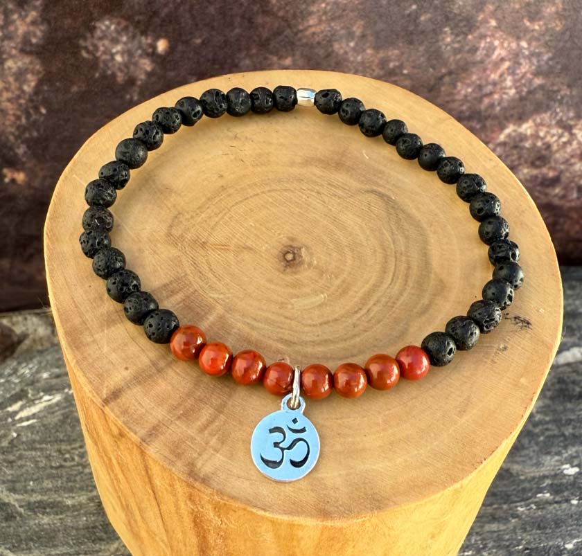 Pulsera Elástica Om Plata 950 y Mostacillas de Piedras 2