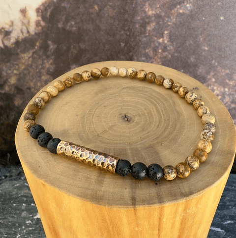 Pulsera Elástica Tubo Delgado de Cobre Martillado y Mostacillas de 4mm de Piedra Volcánica y Jaspe Amarillo