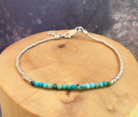 Pulsera con Broche Ajustable, Mostacillas de Plata 1000 y Piedras 6