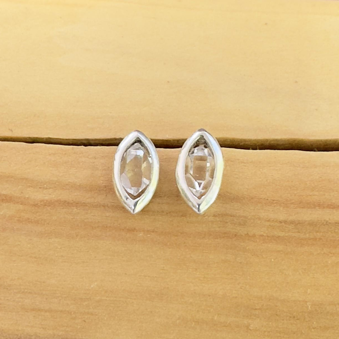 Aros Ojiva 1cm Vástago con Cuarzo Diamante o Herkimer 1