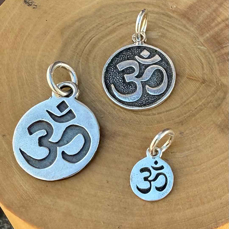 Medalla Om 1,5 cm de Plata 950 2