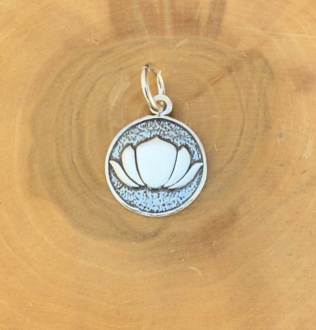 Medalla Flor de Loto de Plata 950 1