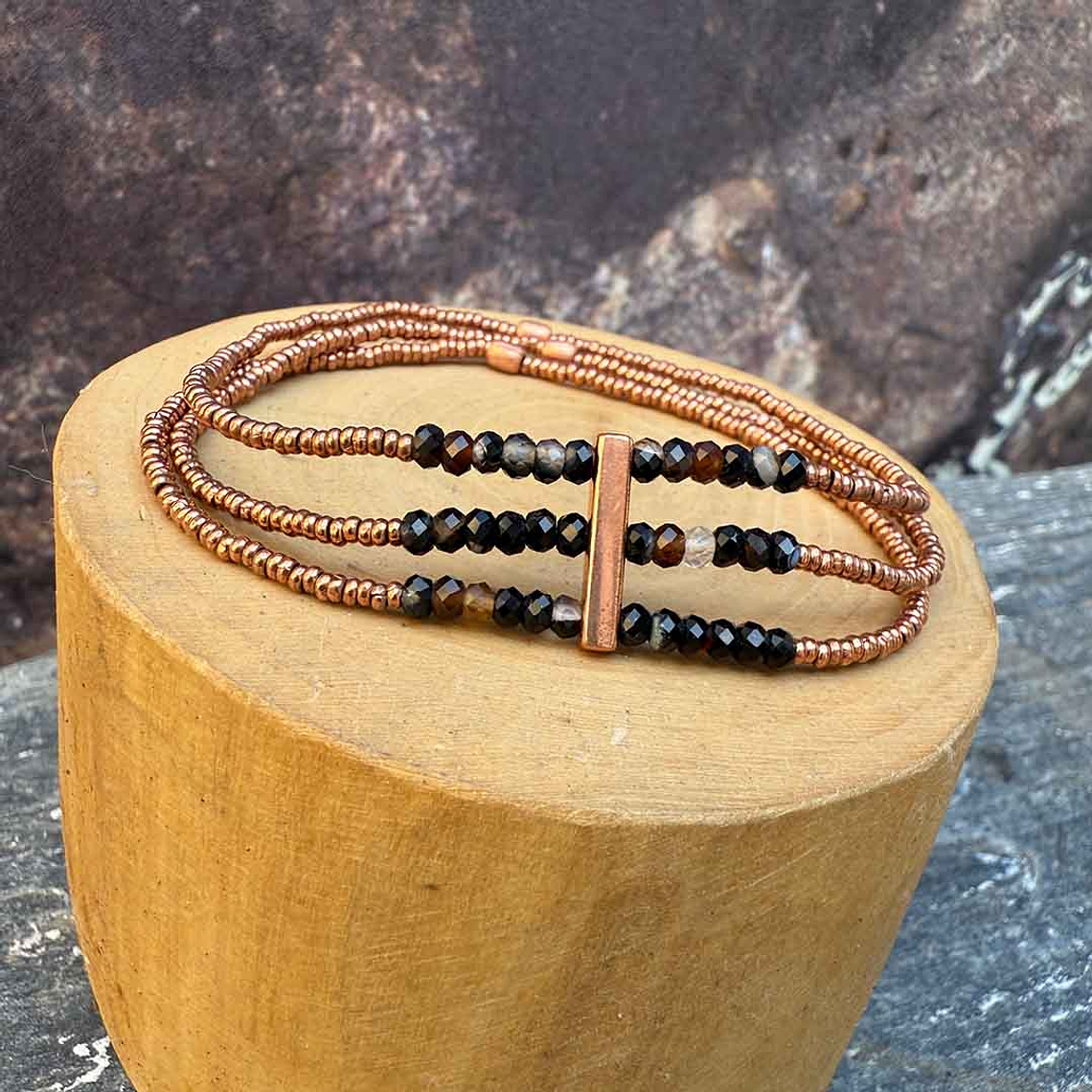 Pulsera Elástica 3 Hileras Mostacillas Cobre y Onix 1