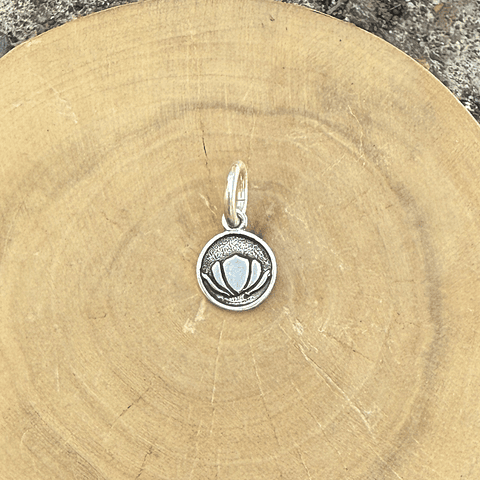 Medalla Flor de Loto Mini de Plata 950