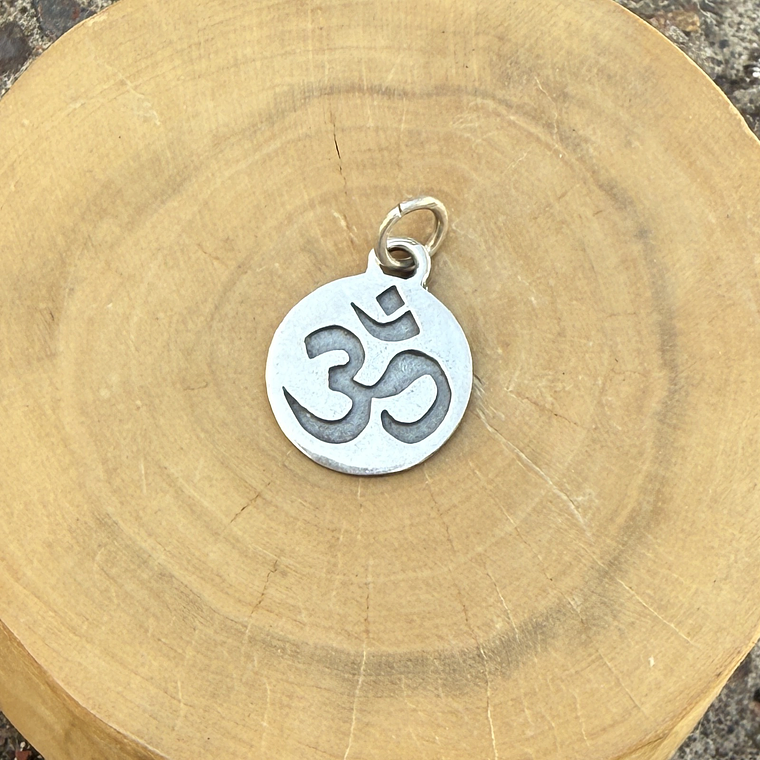 Medalla Om 2 cm de Plata 950 1