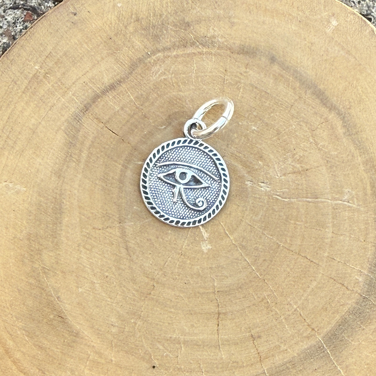 Medalla Ojo Horus de Plata 950 1