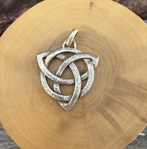 Medalla Triqueta de Plata 950