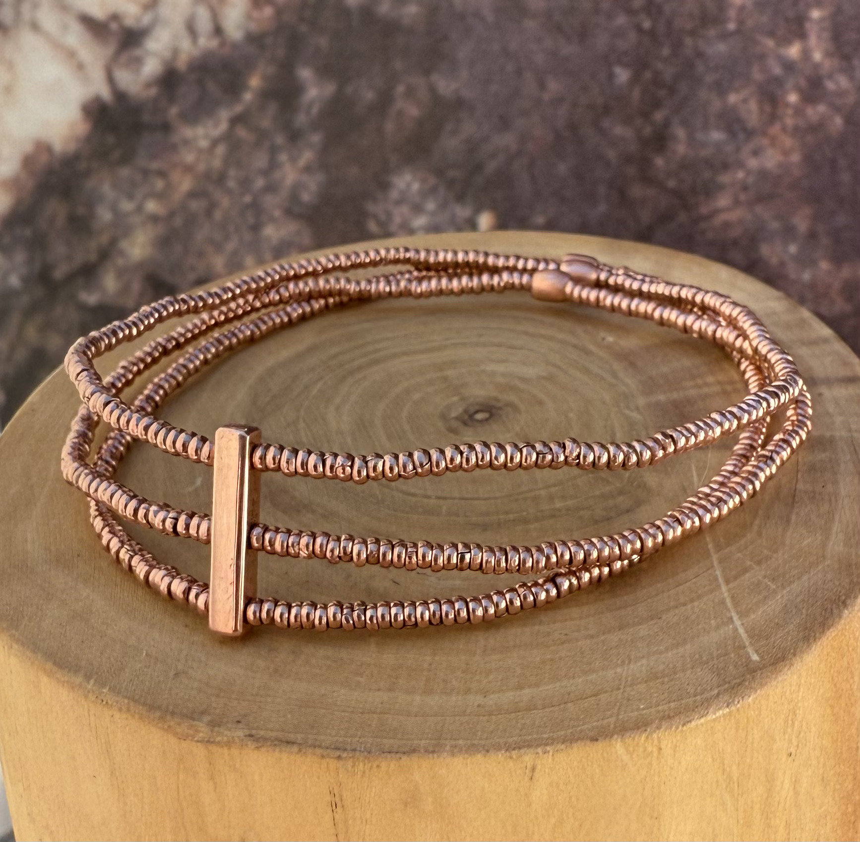 Pulsera elástica de 3 corridas de Mostacillas de Cobre 1