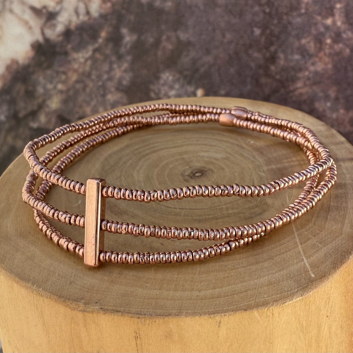 Pulsera Elástica de 3 Hileras de Mostacillas de Cobre 1