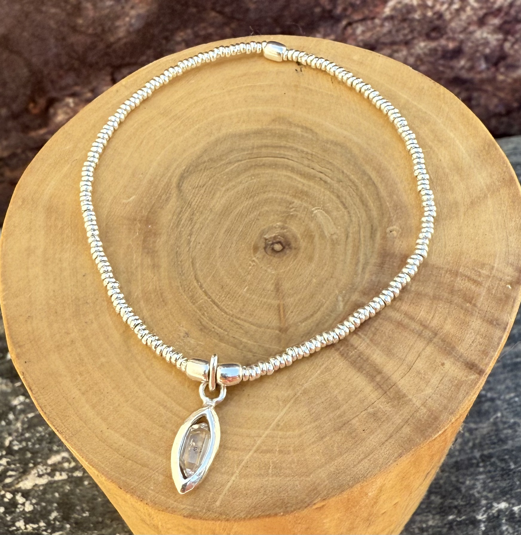 Pulsera elástica de mostacillas de Plata 1000 y Herkimer o cuarzo diamante 1