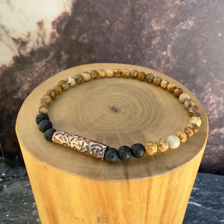 V Pulsera elástica Tubo Delgado de Cobre con Líneas  y Mostacillas de 4mm de Piedra Volcánica y Jaspe Amarillo 1