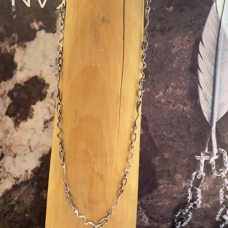 V Cadena  de perfiles  con Curvas y Textura Fundida de Plata 950 2