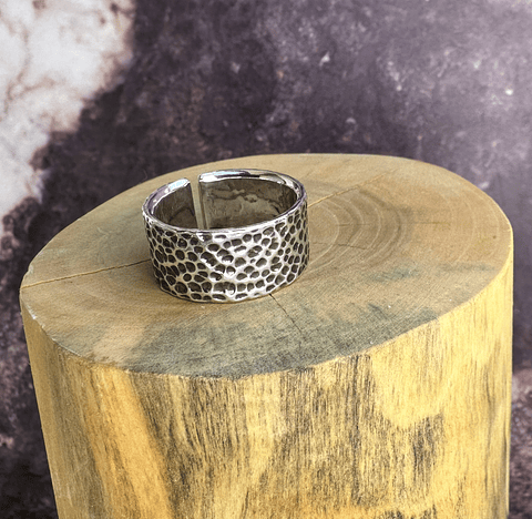 Anillo Martillado Tupido de Plata 950 