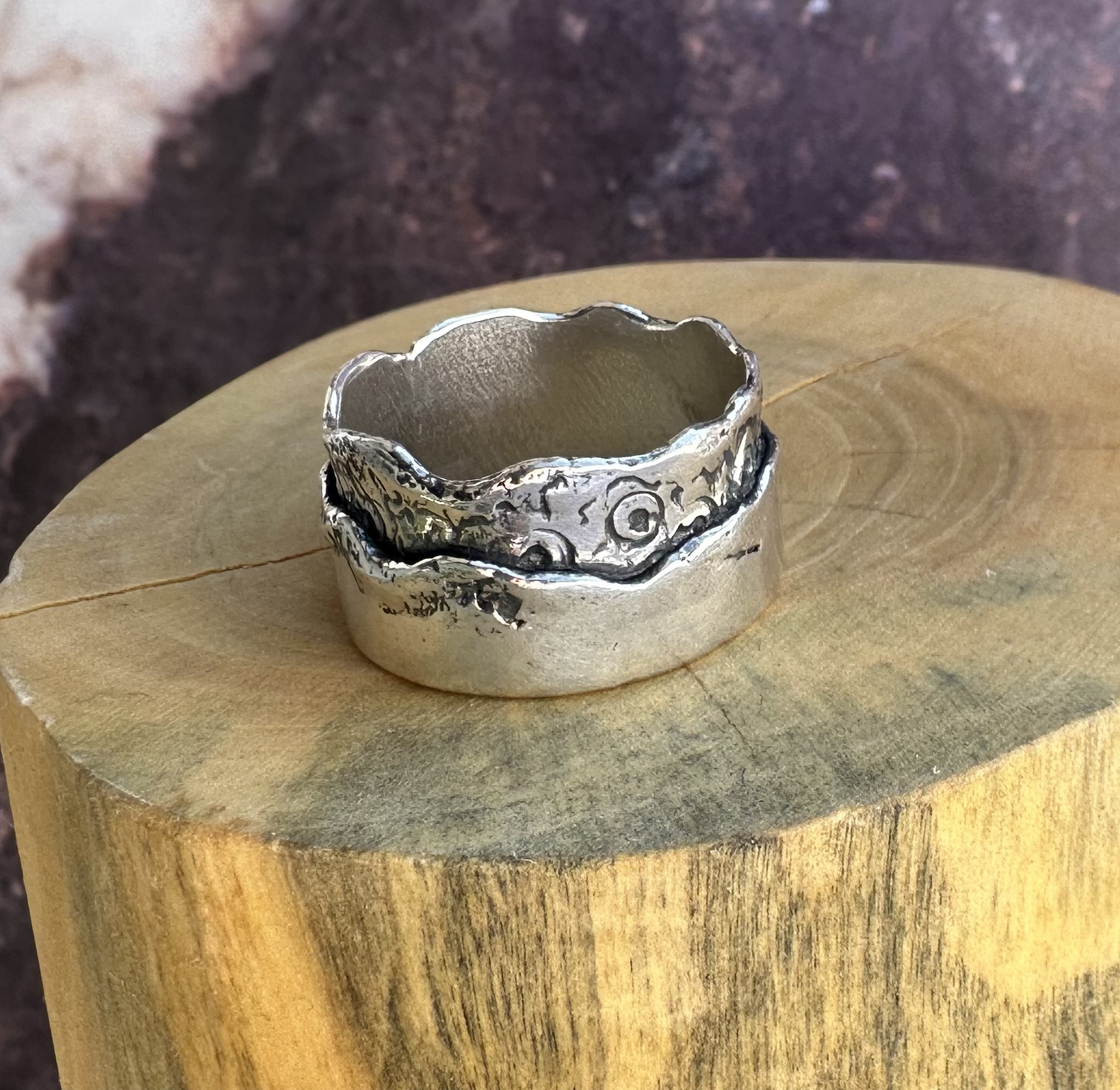 V Anillo Uno sobre Otro con Texturas de Plata 950 1