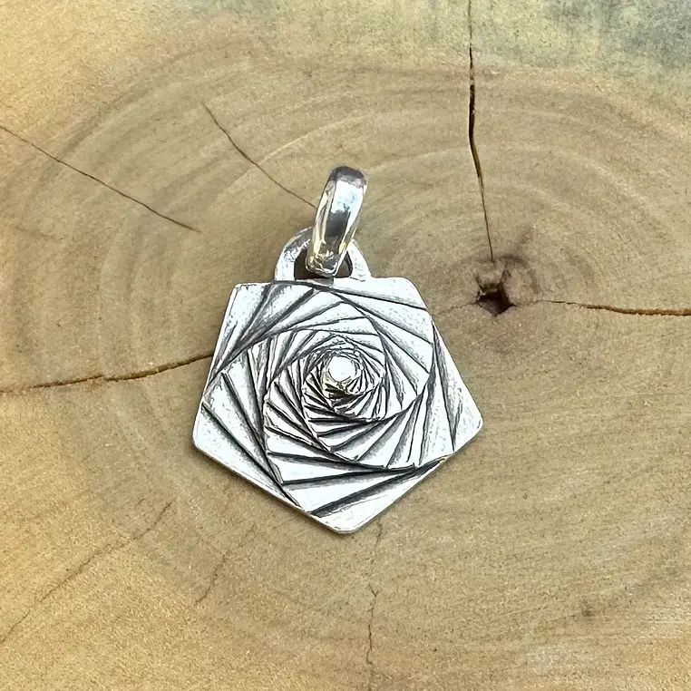 V Medalla Pentágono Espiral de plata 950 1