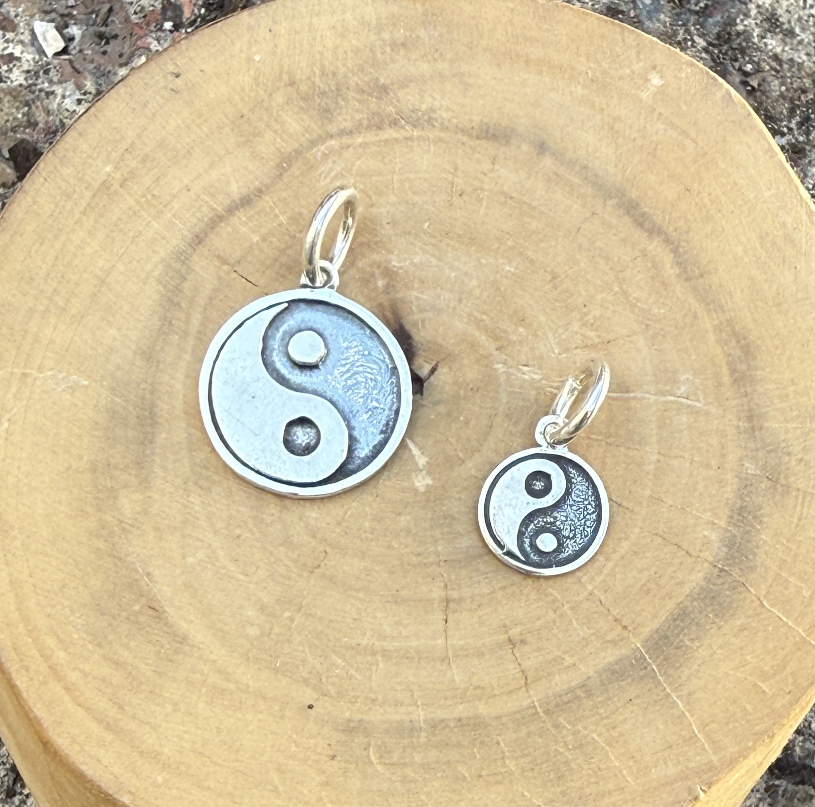 V Medalla Yin Yang Pequeña de plata 950 2