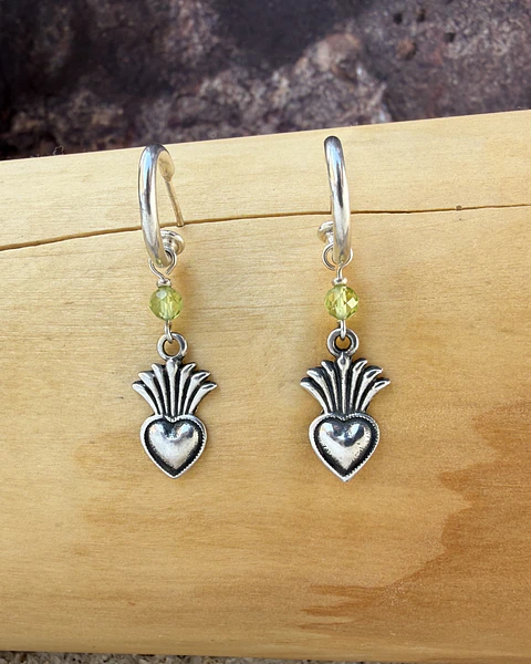 Aros argolla Corazón plantita plata 950 y piedras 