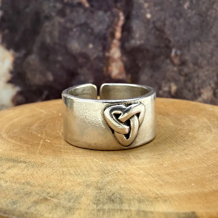 V Anillo Triqueta de Plata 950 1
