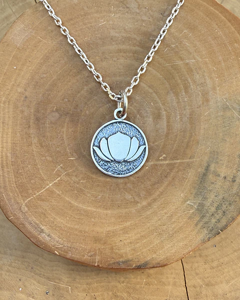 Medalla Flor de Loto 1,5cm de Plata 950
