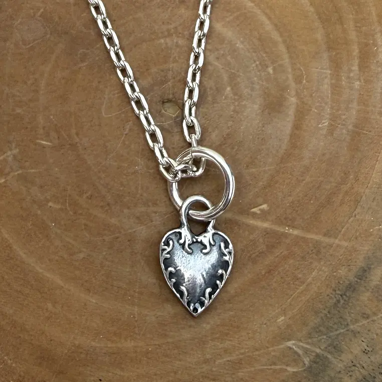 Medalla Corazón Raíz de Plata 950 1