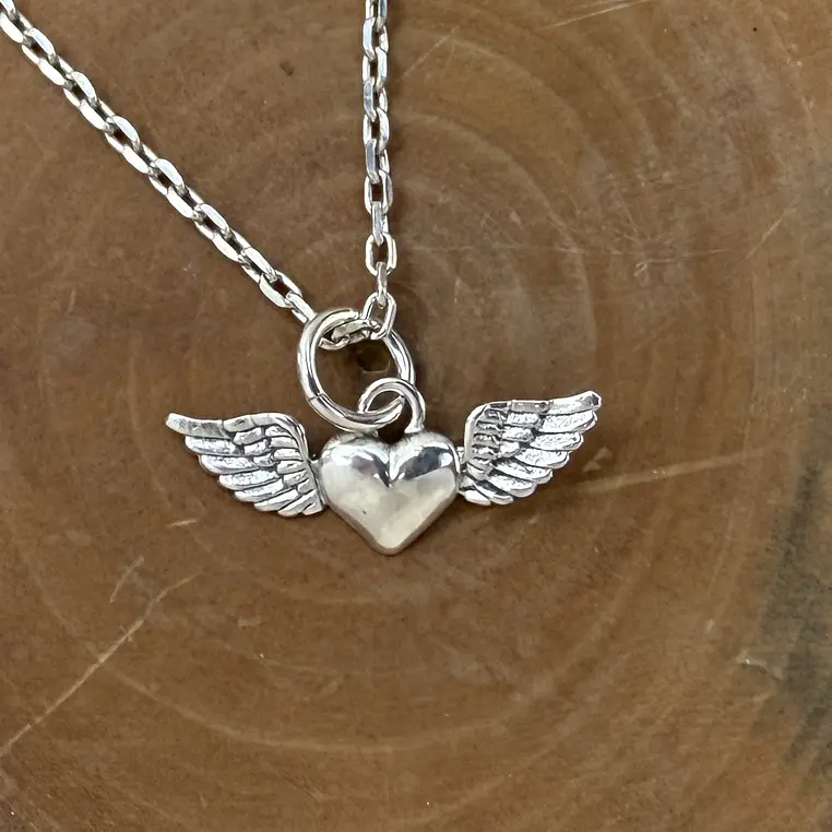 Medalla Corazón con Alas de Plata 950 1