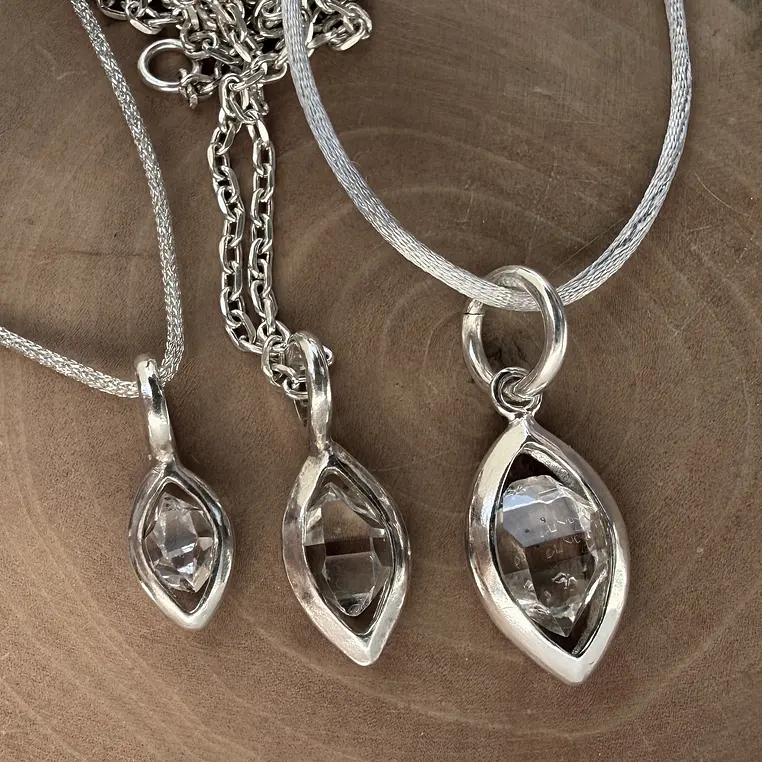  Colgante Ojiva de 1cm de plata 950 con Cuarzo Diamante Herkimer  3